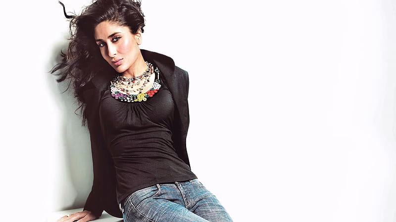 HD-wallpaper-2016-kareena-kapoor-kareena-kapoor-indian-celebrities-girls-desi-girls