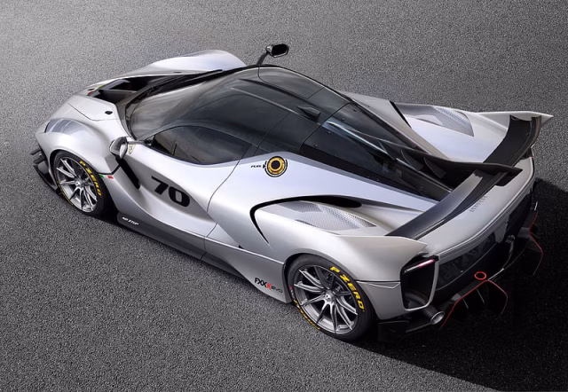 HD-wallpaper-2018-ferrari-fxx-k-evo-ferrari-fxx-k-ferrari-cars-2018-cars