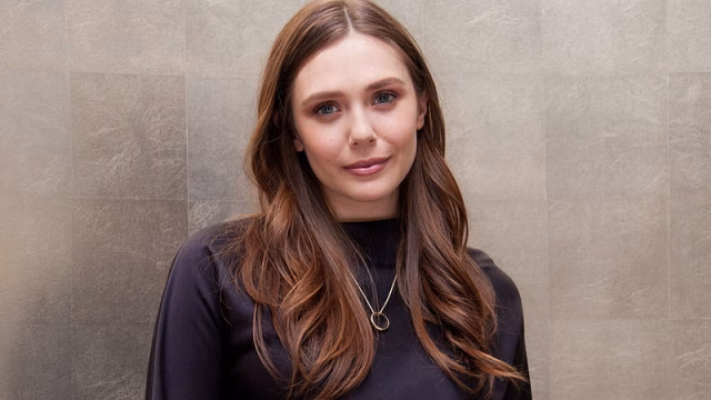HD-wallpaper-actress-american-brunette-elizabeth-olsen-is-wearing-blue-dress-and-neck-chain-girls