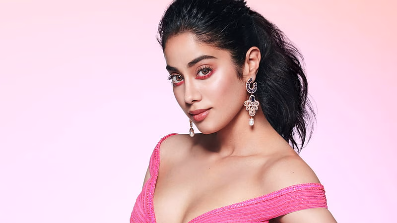 HD-wallpaper-actresses-janhvi-kapoor-actress-black-hair-bollywood-brown-eyes-earrings-indian