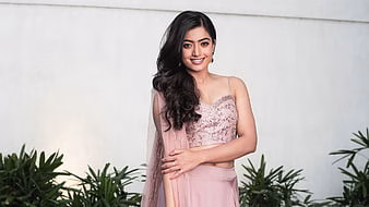 HD-wallpaper-actresses-rashmika-mandanna-thumbnail-1