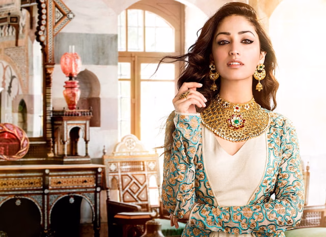 HD-wallpaper-actresses-yami-gautam-actress-bollywood-brunette-earrings-girl-indian-jewelry-necklace