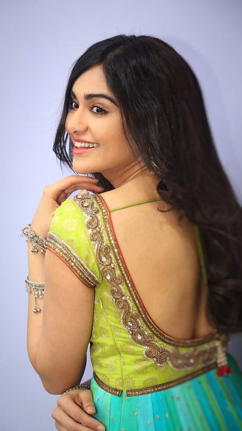 HD-wallpaper-adah-sharma-commando-1