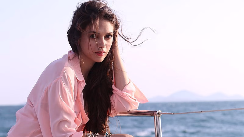 HD-wallpaper-aditi-rao-hydari-indian-actress-aditi-rao-hydari-indian-celebrities-desi-girl-girls