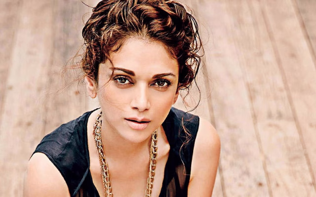 HD-wallpaper-aditi-rao-hydari-indian-actress-hoot-portrait-bollywood-beautiful-female-eyes