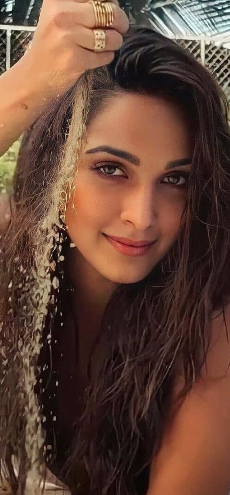 HD-wallpaper-advan09-kiara-advani-hindi-alia-mumbai