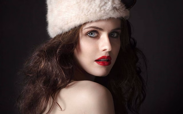 HD-wallpaper-alexandra-daddario-2-alexandra-daddario-celebrities-girls