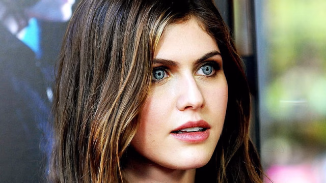 HD-wallpaper-alexandra-daddario-alexandra-actress-daddario-women-7