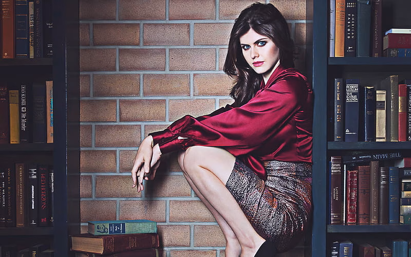 HD-wallpaper-alexandra-daddario-american-celebrity-beauty-hollywood-alexandra-anna-daddario-american-actress-superstars-alexandra-daddario-hoot