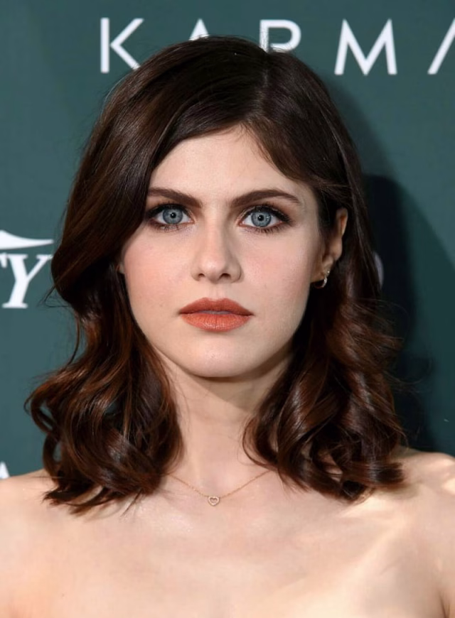 HD-wallpaper-alexandra-daddario-beautiful-eyes-citie