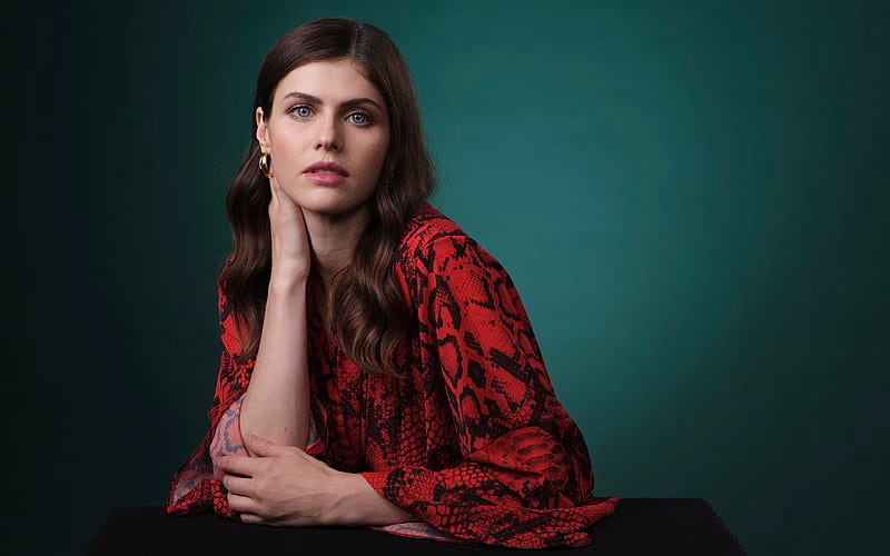 HD-wallpaper-alexandra-daddario-beauty-actor-2019-poster
