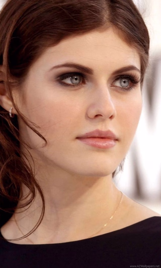 HD-wallpaper-alexandra-daddario-girl-love
