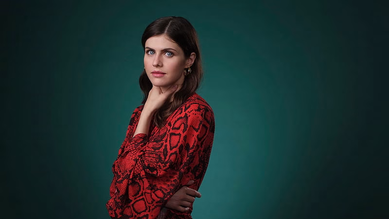 HD-wallpaper-alexandra-daddario-is-facing-one-side-wearing-red-and-black-dress-in-a-dear-teal-color-background-celebrities