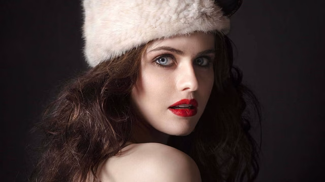 HD-wallpaper-alexandra-daddario-is-wearing-white-woolen-hat-with-ash-lens-posing-for-a-celebrities