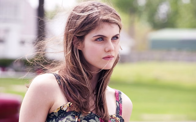 HD-wallpaper-alexandra-daddario-new-alexandra-daddario-celebrities-girls