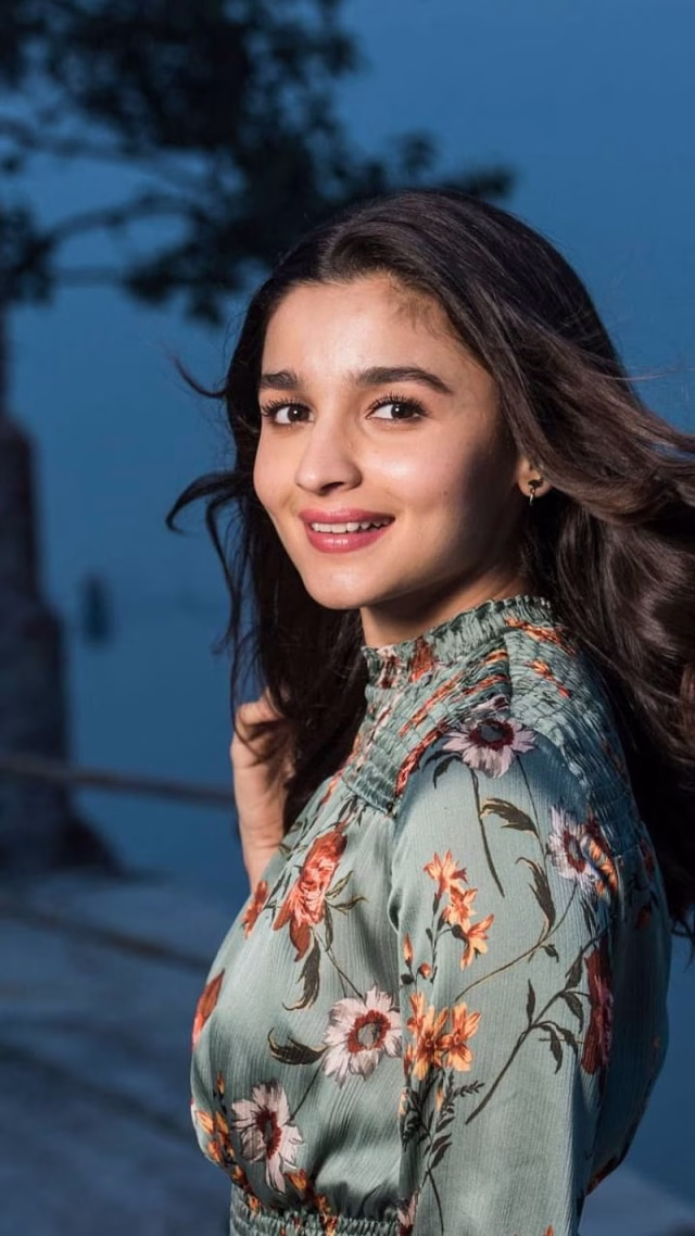 HD-wallpaper-alia-bhatt-actress-bollywood-films