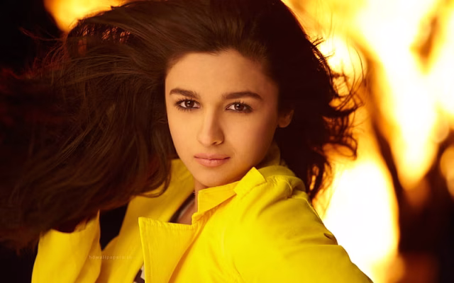 HD-wallpaper-alia-bhatt-beautiful-sexy