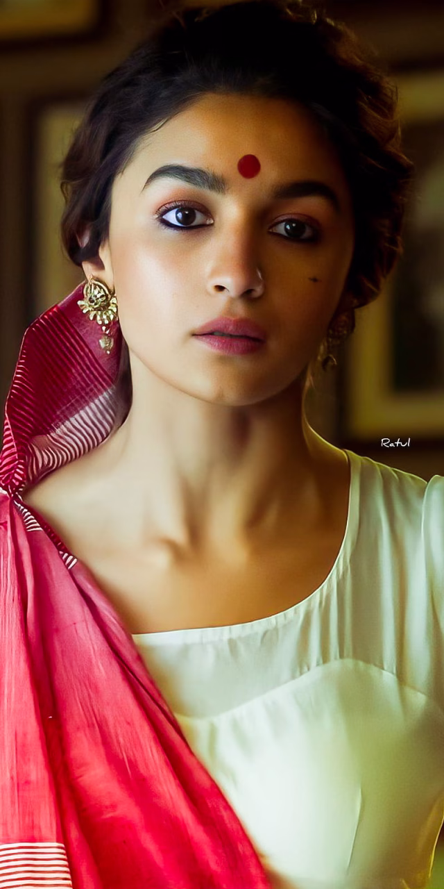 HD-wallpaper-alia-bhatt-eye-gangubai-kathiawadi