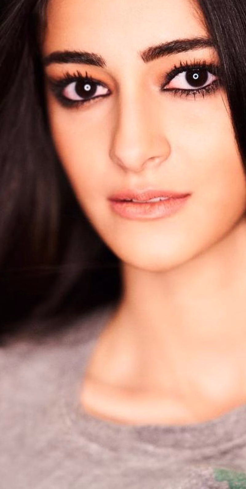 HD-wallpaper-ananya-pandey-beautiful-bollywood-tollywood-20