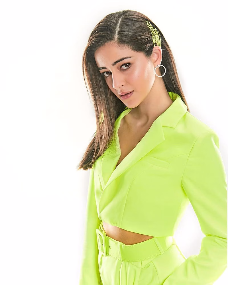 HD-wallpaper-ananya-pandey-beautiful-cute-girl-studentoftheyear