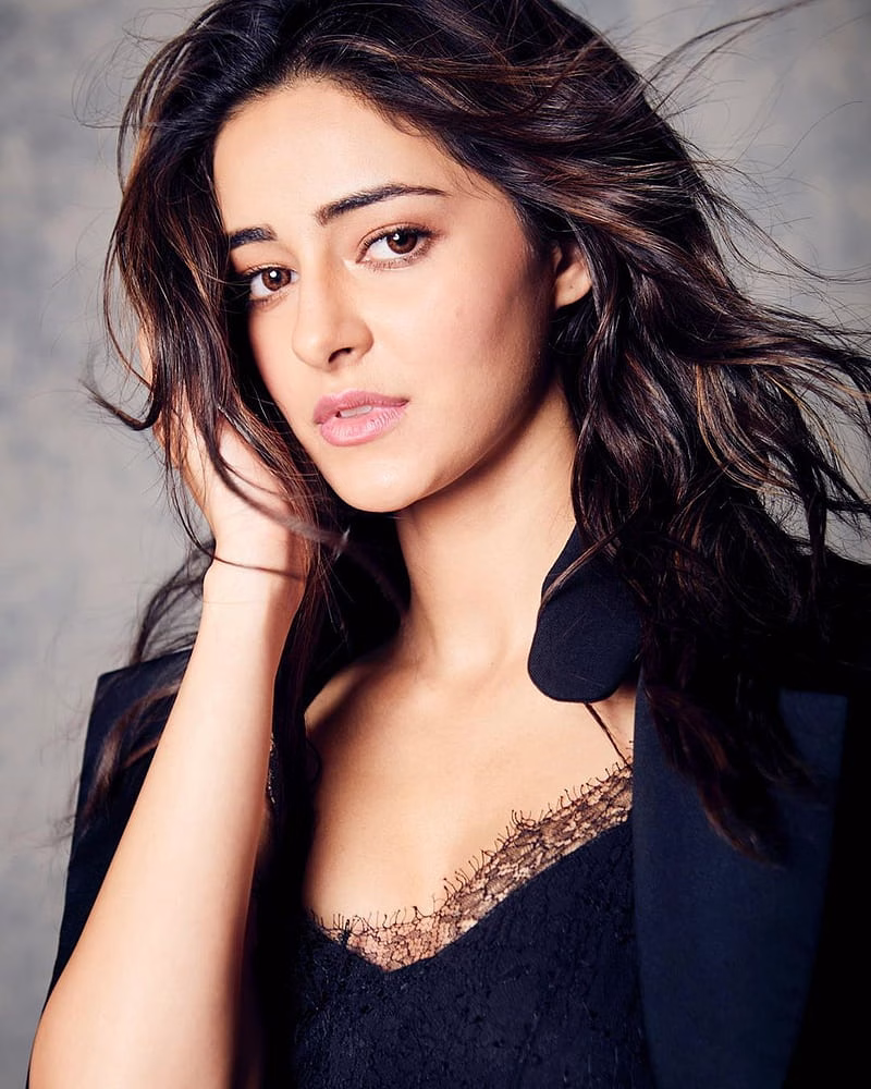 HD-wallpaper-ananya-pandey-bollywood-actress-3