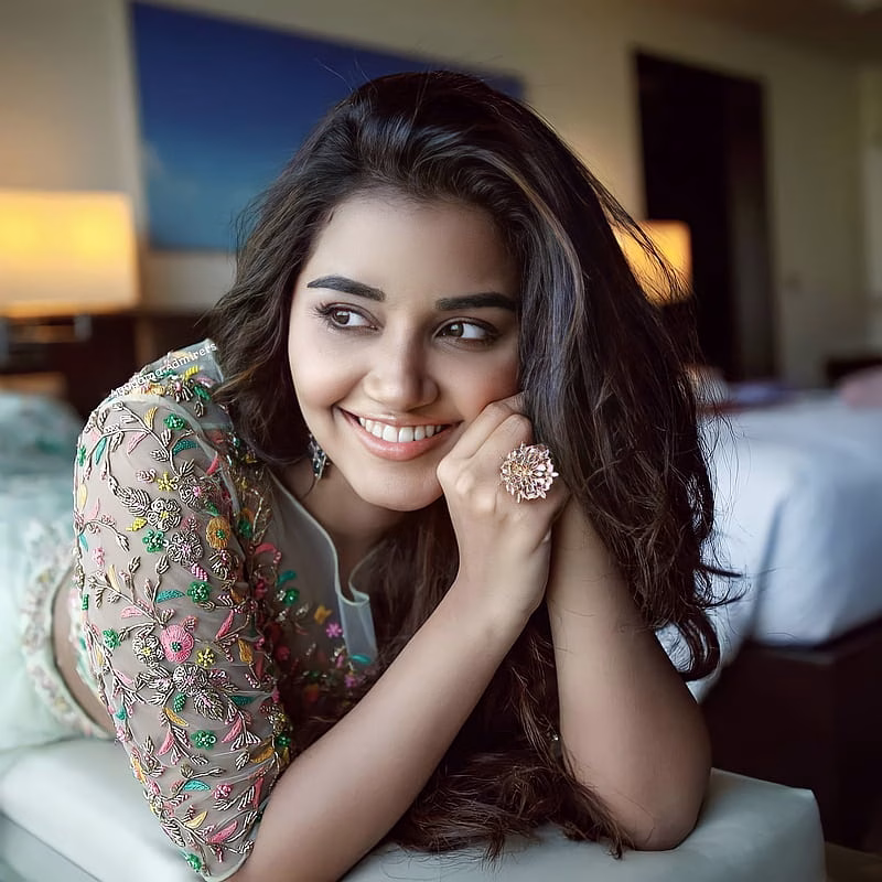 HD-wallpaper-anupama-parameswaran-actress-anupamaparameswaran-malayalam-tamil-telugu-1