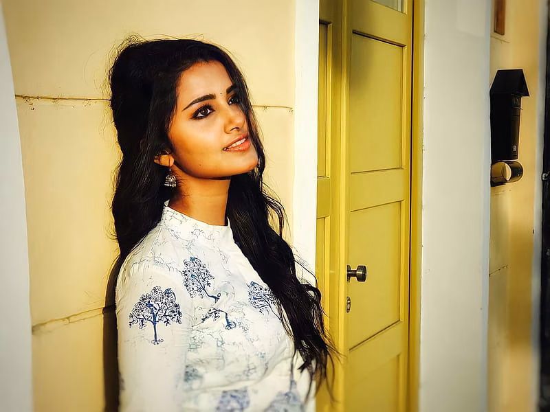 HD-wallpaper-anupama-parameswaran-actress-anupamaparameswaran-malayalam-tamil-telugu-2