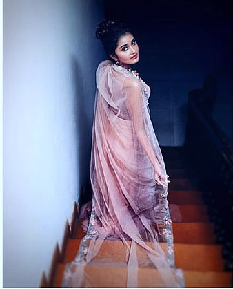 HD-wallpaper-anupamaparameswaran-actress-anupama-anupama-parameswaran-malayalam-actress-telugu-actress-thumbnail-1