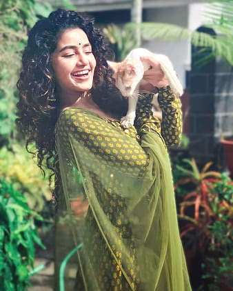 HD-wallpaper-anupamaparameswaran-actress-anupama-anupama-parameswaran-malayalam-telugu-thumbnail-3