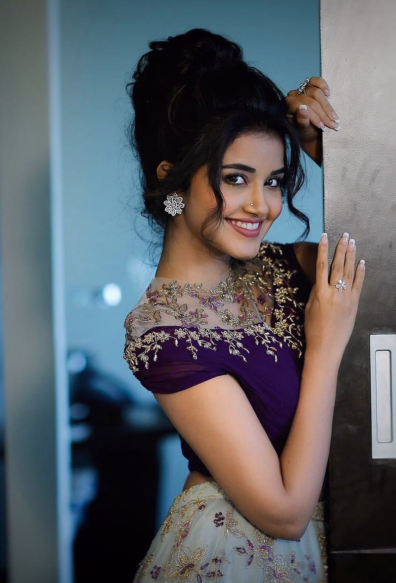 HD-wallpaper-anupamaparameswaran-actress-anupama-parameswaran-anupamaparameshwaran-malayalam-telugu