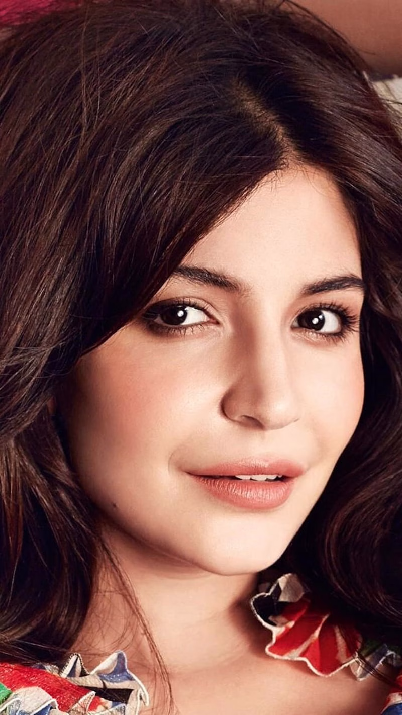 HD-wallpaper-anushka-sharma-3
