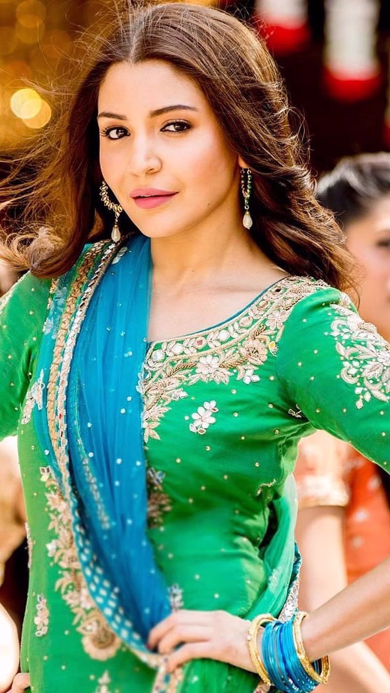 HD-wallpaper-anushka-sharma-in-sultan-girl-desi-girl-indian-celebrities-anushka-sharma-indian-celebrity-bollywood-indian-indian-actress-beautiful
