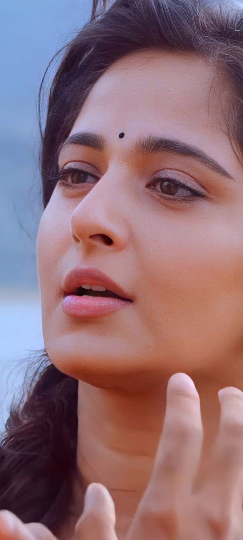 HD-wallpaper-anushka-shetty-anushka-2