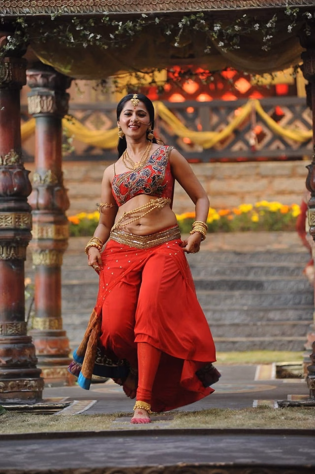 HD-wallpaper-anushka-shetty-cute-smiling-beautiful-heroine
