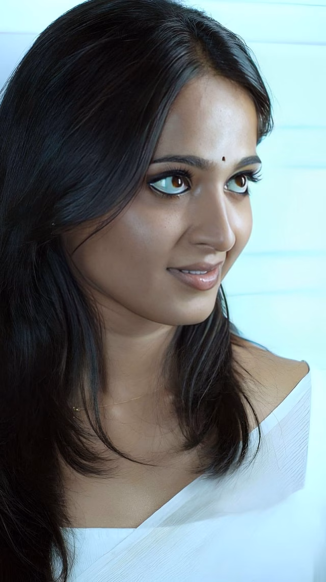 HD-wallpaper-anushka-shetty-telugu-actress-19