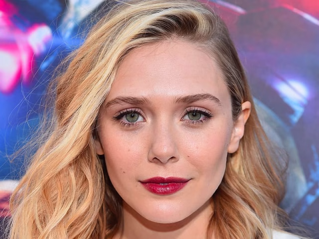 HD-wallpaper-blonde-face-green-eyes-american-celebrity-actress-lipstick-stare-elizabeth-olsen