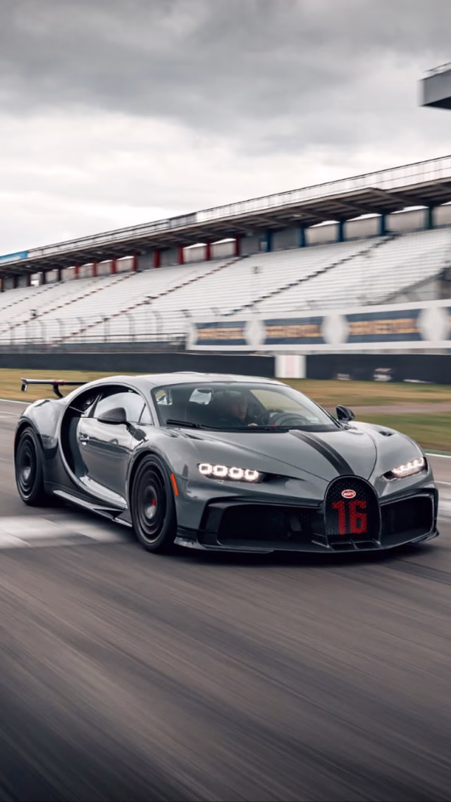 HD-wallpaper-buggati-chiron-buggati-buggatichiron-chiron-pursport