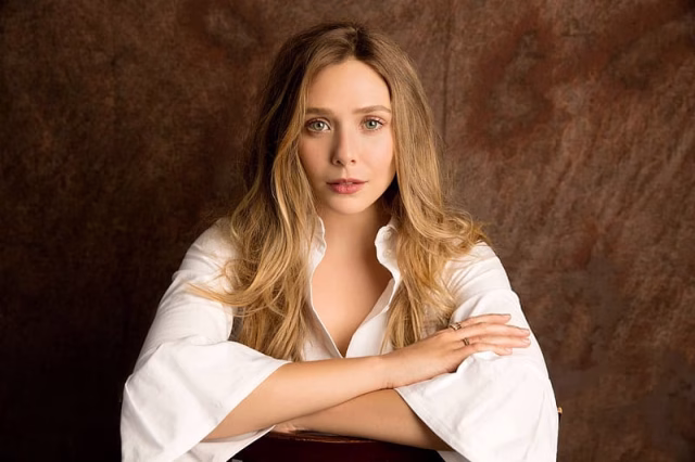 HD-wallpaper-celebrity-elizabeth-olsen-11