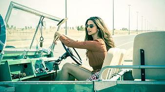 HD-wallpaper-deepika-deepika-padukone-indian-celebrities-desi-girls-thumbnail