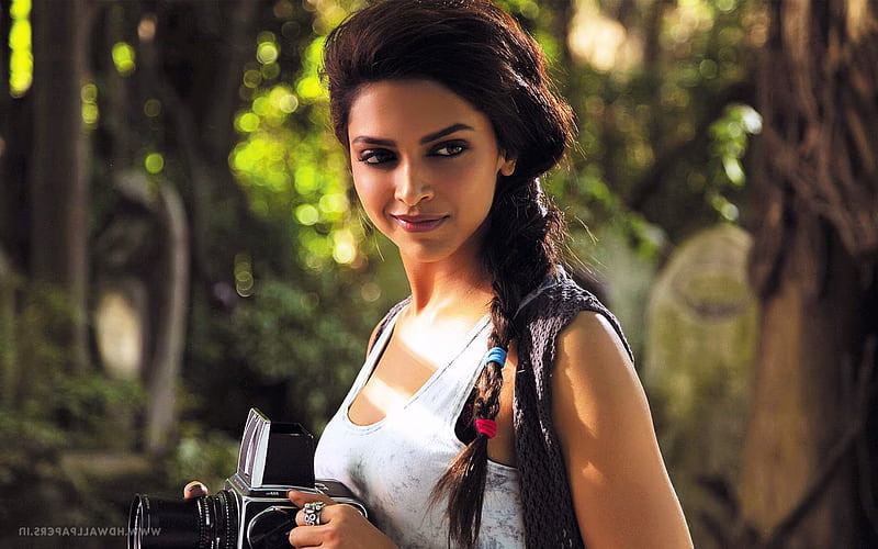 HD-wallpaper-deepika-padukone-13-deepika-padukone-indian-celebrities-desi-girls-girls