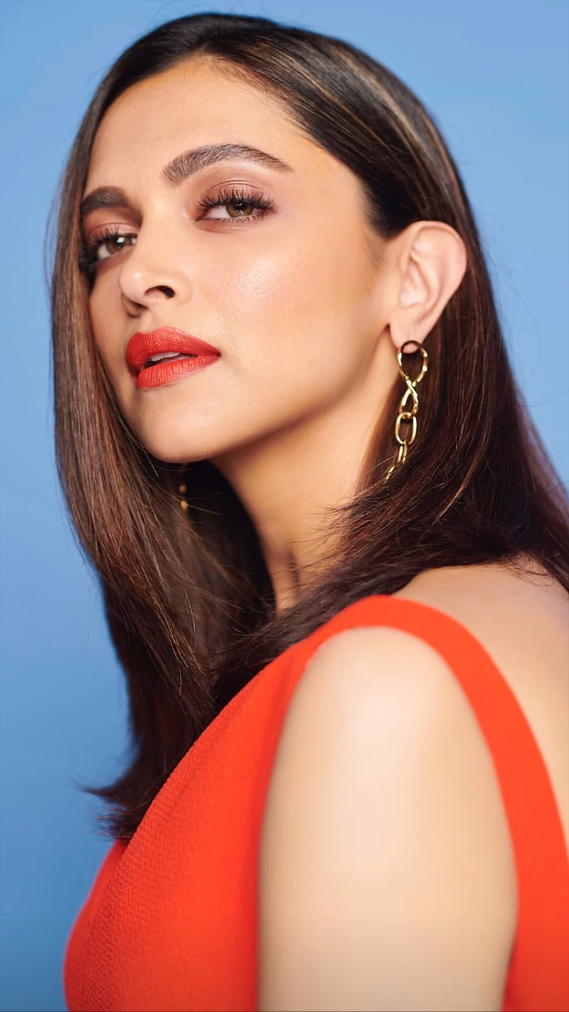 HD-wallpaper-deepika-padukone-2020-beautiful-chapaak-cute-red