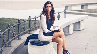 HD-wallpaper-deepika-padukone-deepika-padukone-indian-celebrities-desi-girls-thumbnail