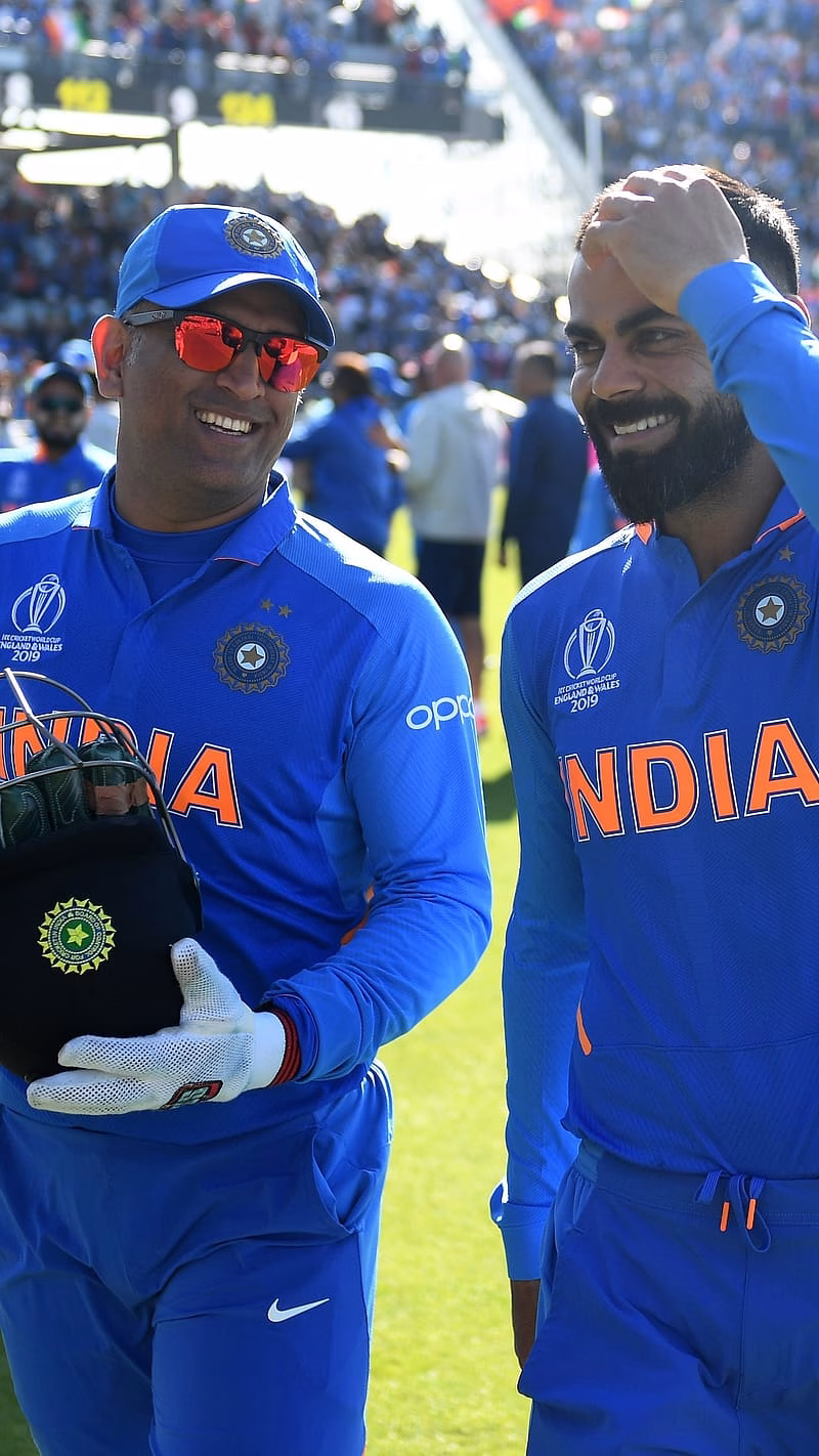 HD-wallpaper-dhoni-and-virat-kohli-laughing-dhoni-and-virat-kohli-laughing-sports-cricket-blue-jersey