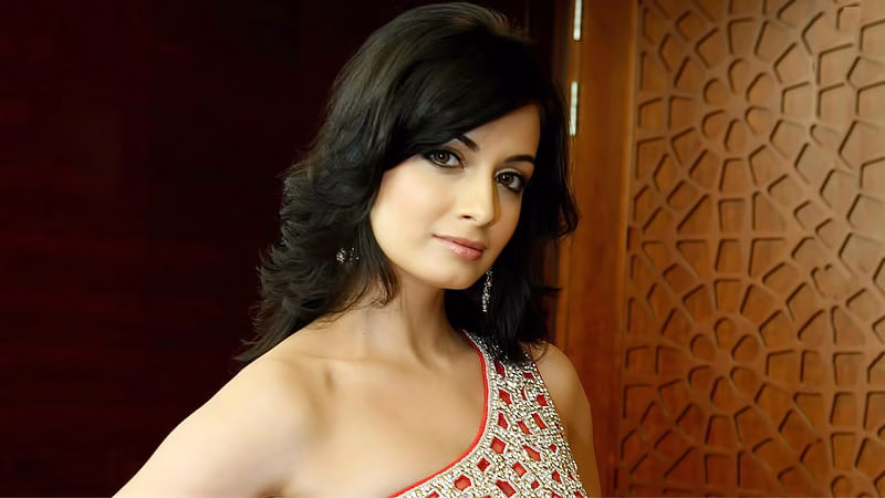 HD-wallpaper-dia-mirza-dia-mirza-indian-celebrities-girls-desi-girls
