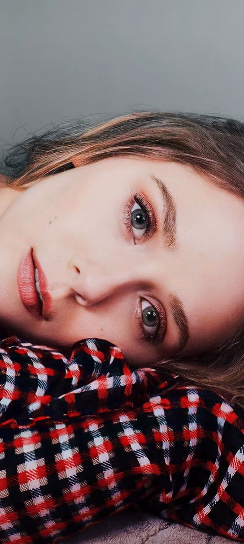 HD-wallpaper-elizabeth-olsen-elizabeth-olsen-1