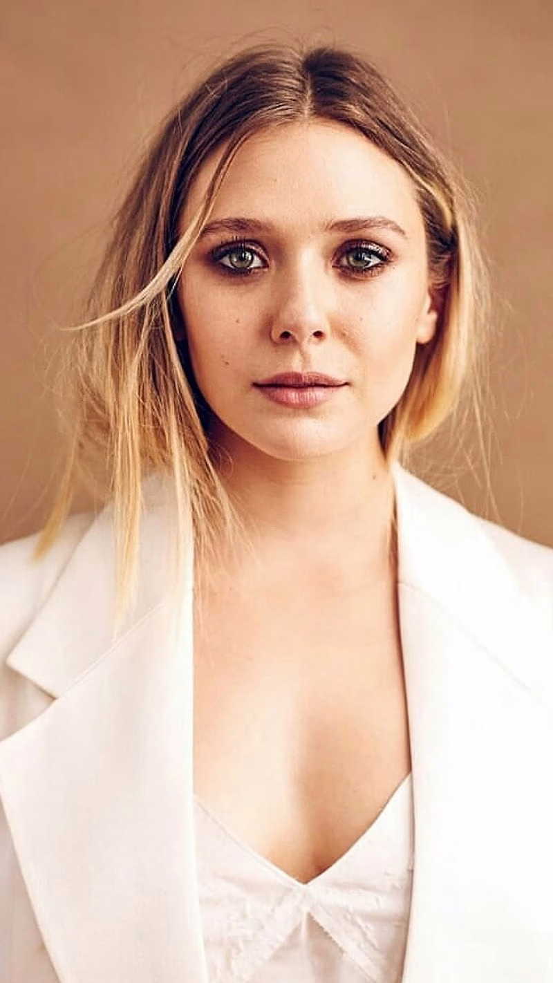 HD-wallpaper-elizabeth-olsen-marvel-vanda-1