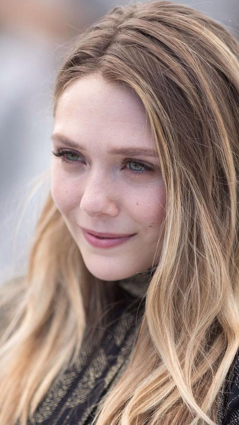 HD-wallpaper-elizabeth-olsen-marvel-wanda-avengers-wandavision-scarlett