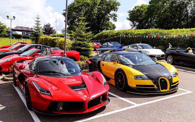 HD-wallpaper-ferrari-laferrari-bugatti-veyron-ferrari-f430-sport-cars-tuning-oakley-design