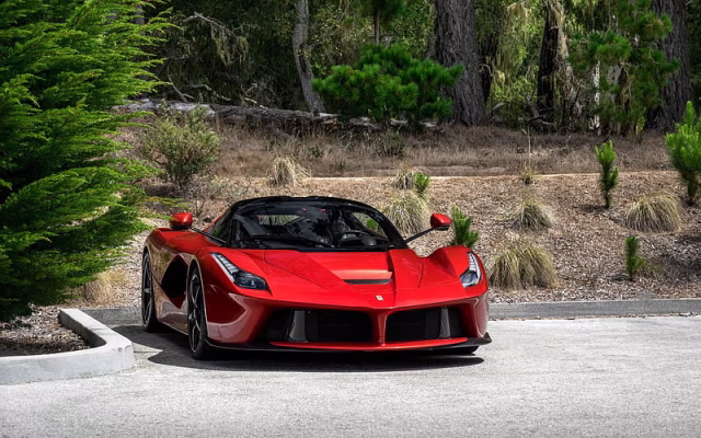 HD-wallpaper-ferrari-laferrari-supercar-red-laferrari-sports-italian-cars-ferrari