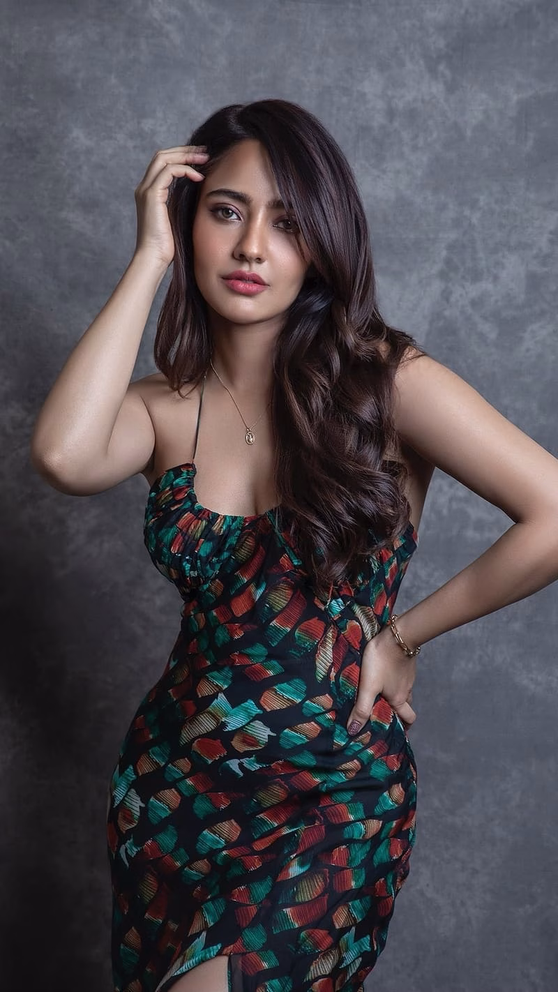 HD-wallpaper-heroine-ke-neha-sharma-grey-background-actress-model
